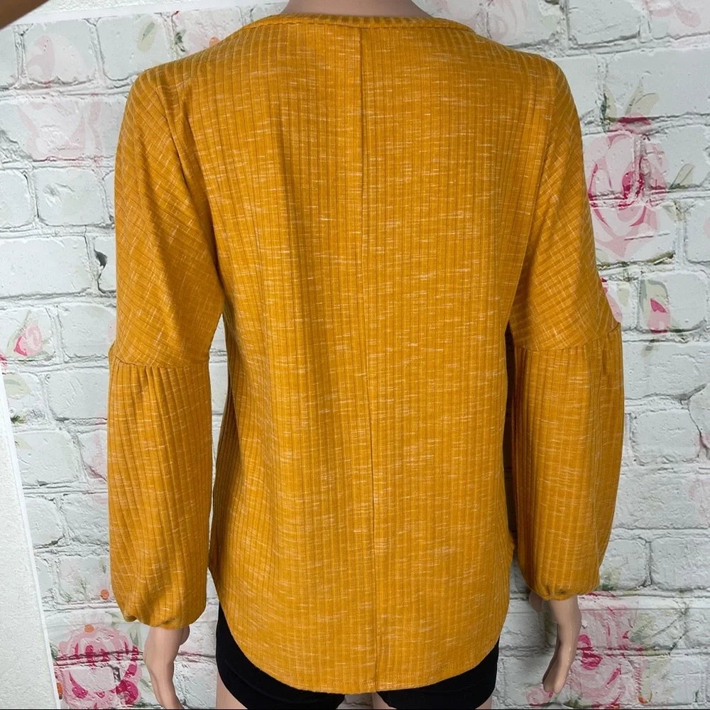 Juicy Couture Mustard‎ Puff Sleeve Blouse XS - Picture 2 of 7